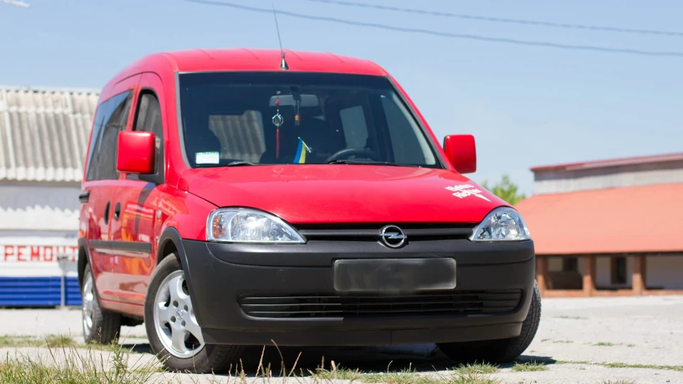 Opel Combo 1.7 DI 16V 2