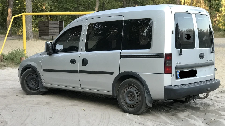 Opel Combo 1.7Cdti турбокаблук 3