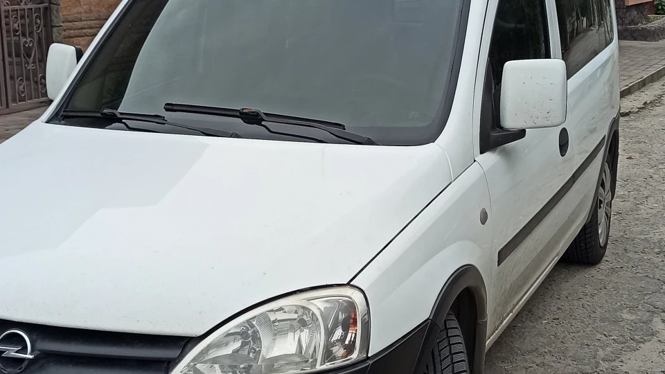 Opel Combo Білий 2