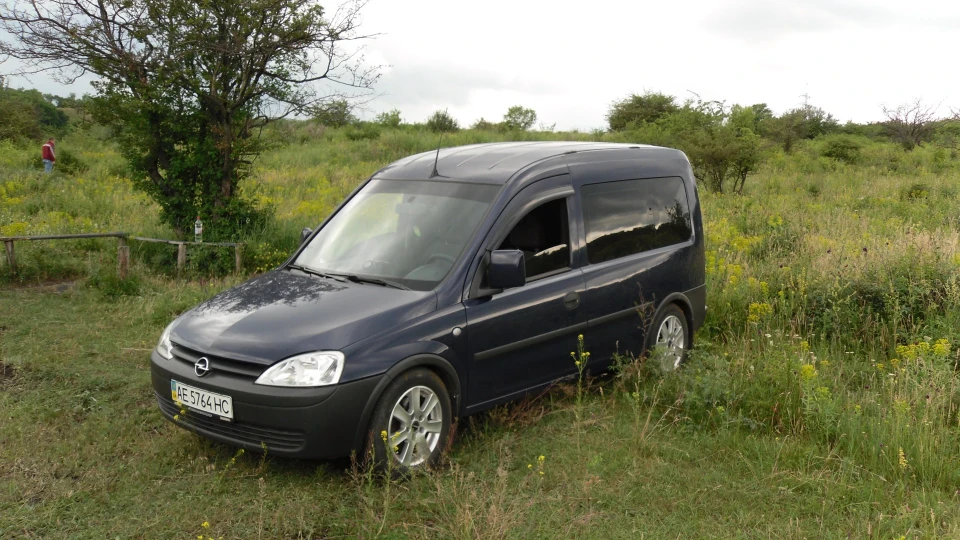 Opel Combo CDTI 1.7. Синій АВТО БУС 3