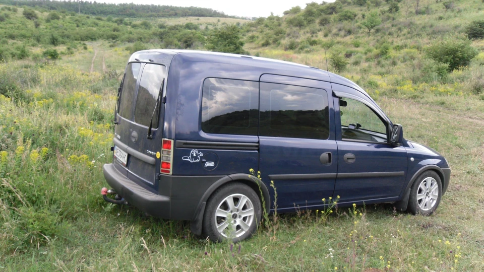 Opel Combo CDTI 1.7. Синій АВТО БУС 5