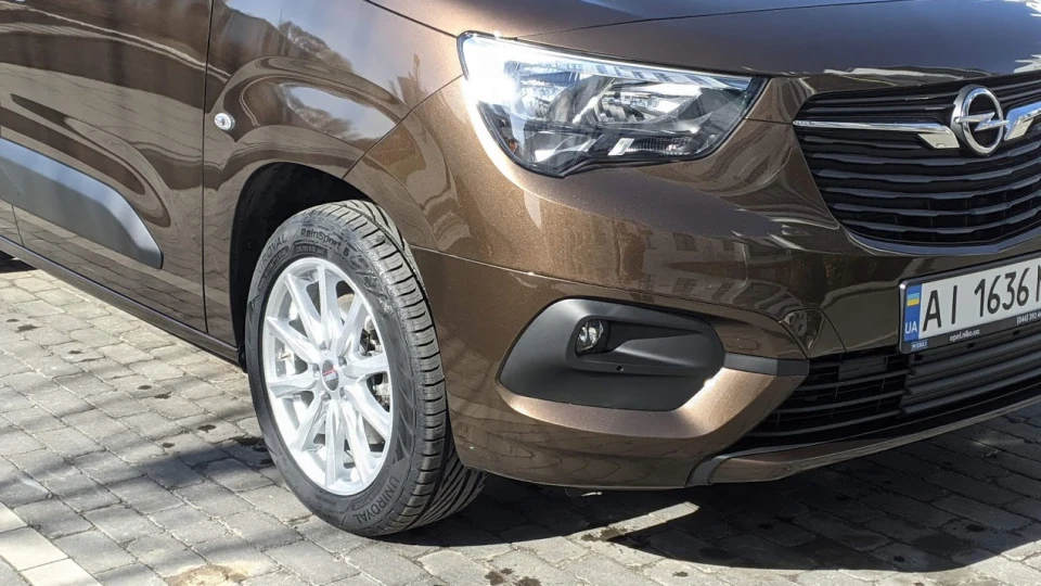Opel Combo Enjoy 1.5D 8AT 2