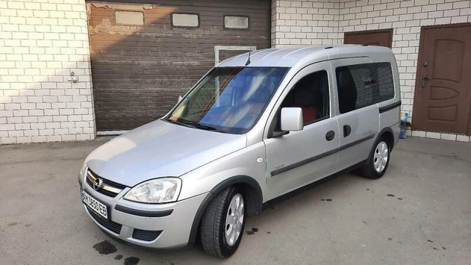 Opel Combo Комболіт