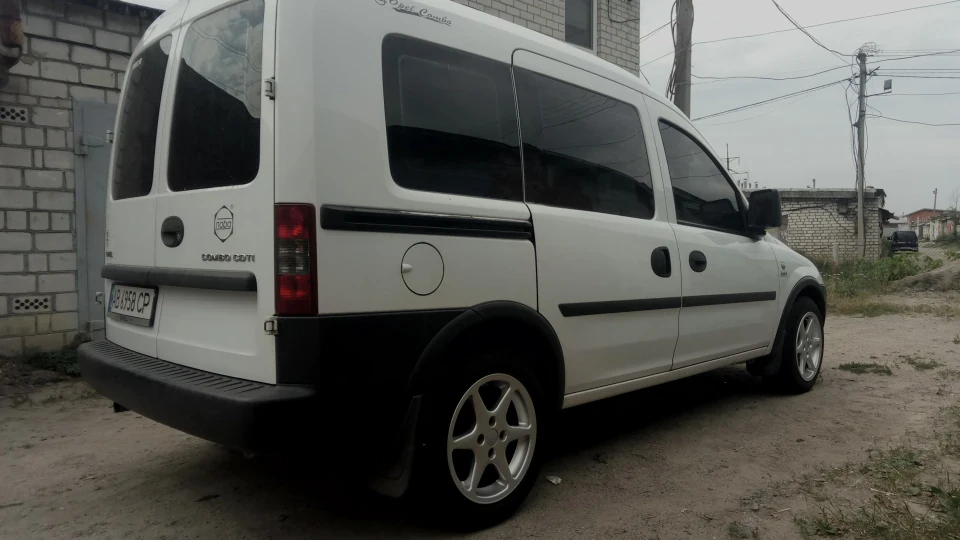 Opel Combo Накачений 3