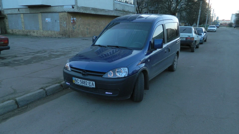 Opel Combo Папа мобіль 3