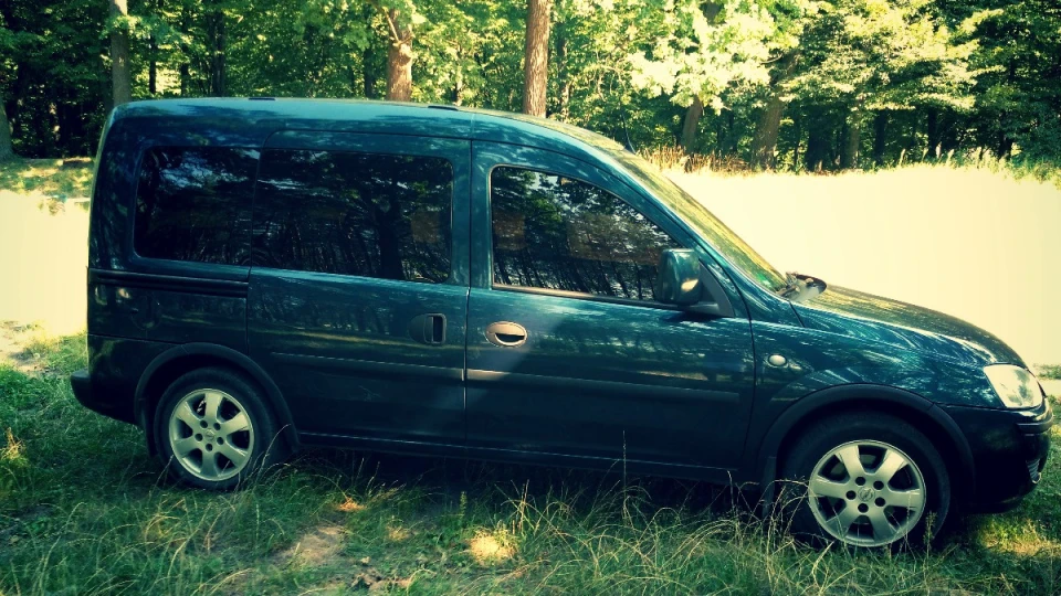 Opel Combo Tour Color Edition 1.7 3