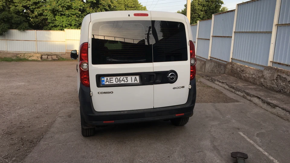 Opel Combo WHITE HARD WORKER 3