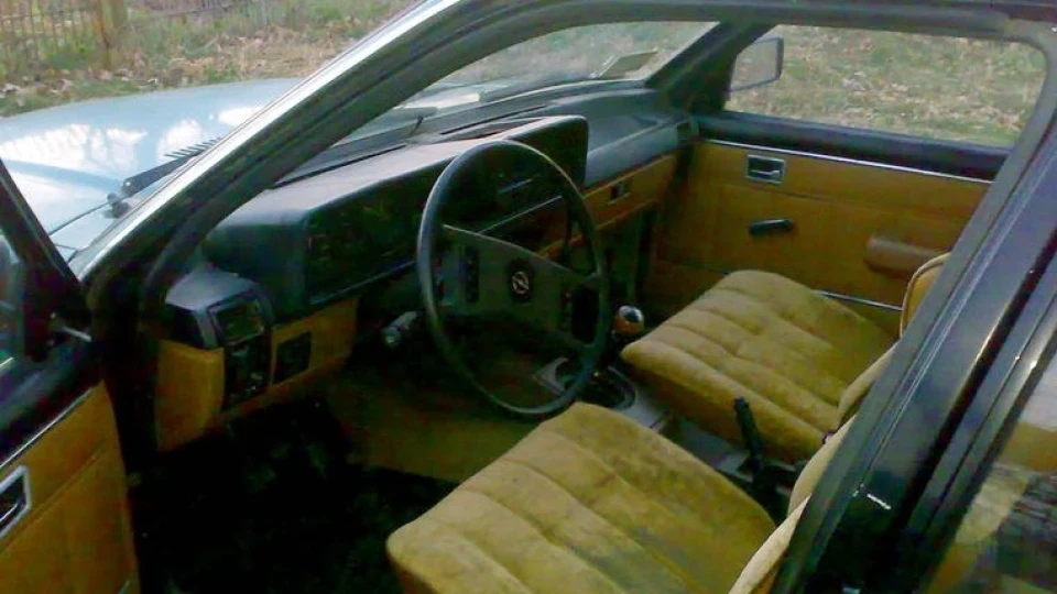 Opel Commodore 2