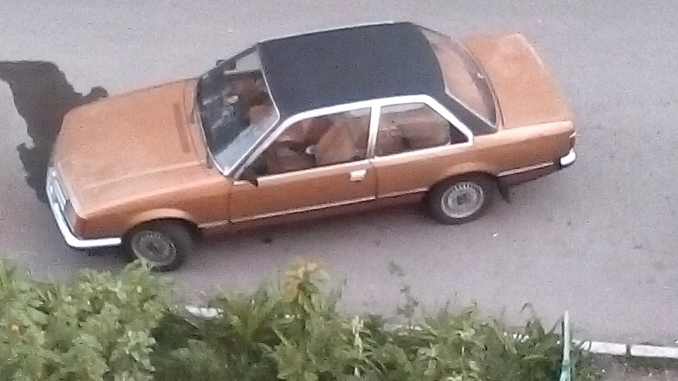Opel Commodore Berlina 2.5s 2