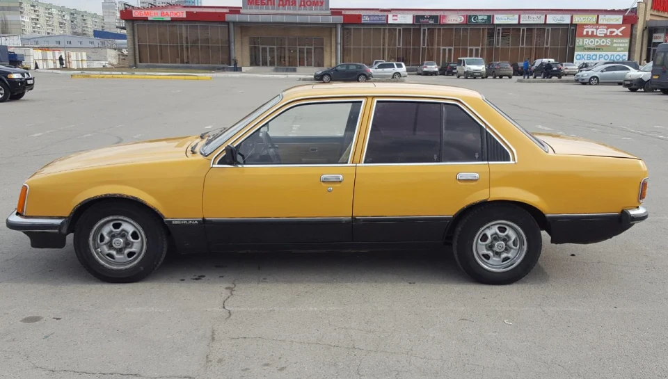 Opel Commodore German Orange 3