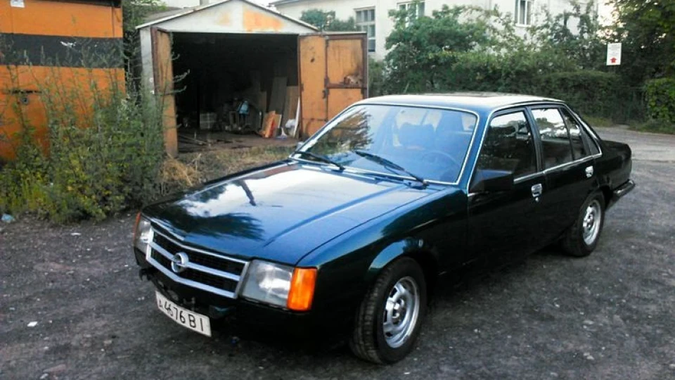 Opel Commodore люкс 2.5Е КАМОД 2