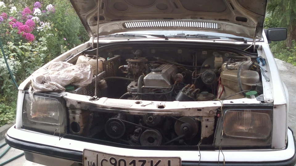 Opel Commodore С 3.0 3