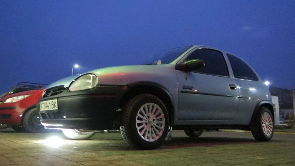 Opel Corsa 1.2 roll 2