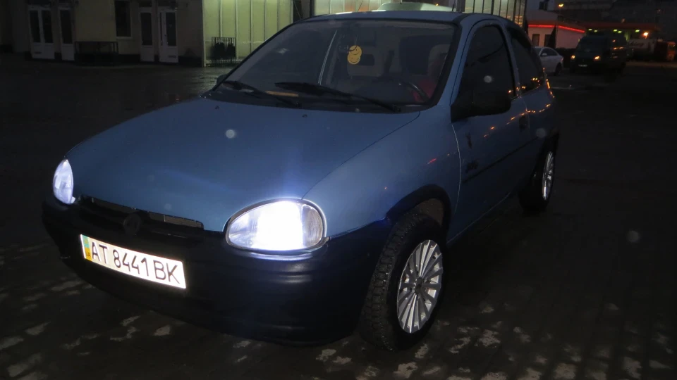 Opel Corsa 1.2 roll 4
