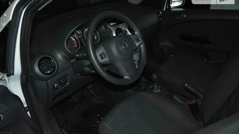 Opel Corsa 1.2, робот (easytronik) 4