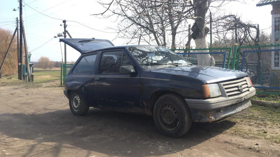 Opel Corsa 1.3 купе)) 3