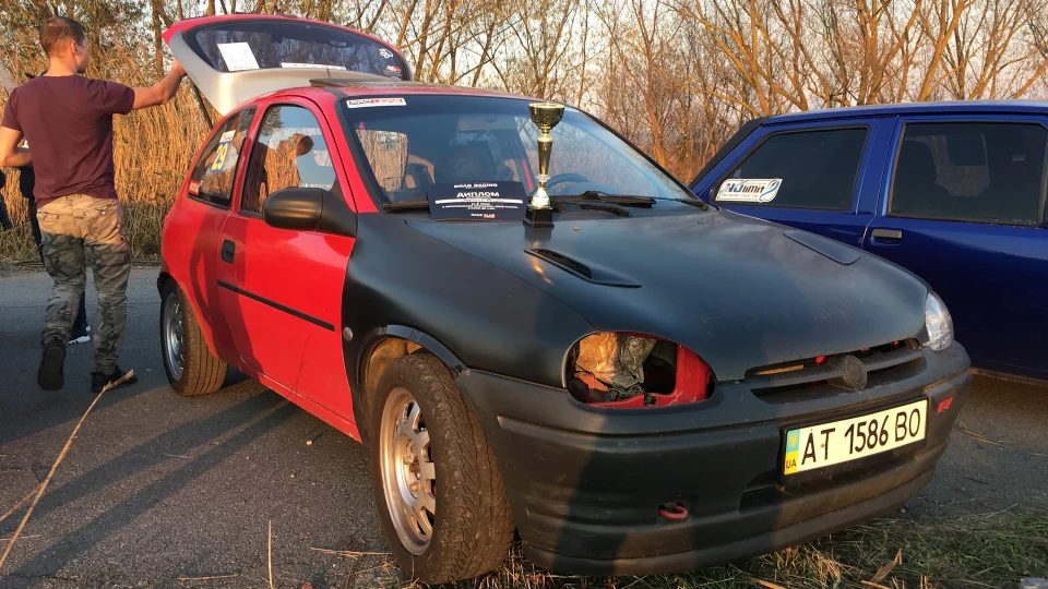 Opel Corsa 1.6 16V 4