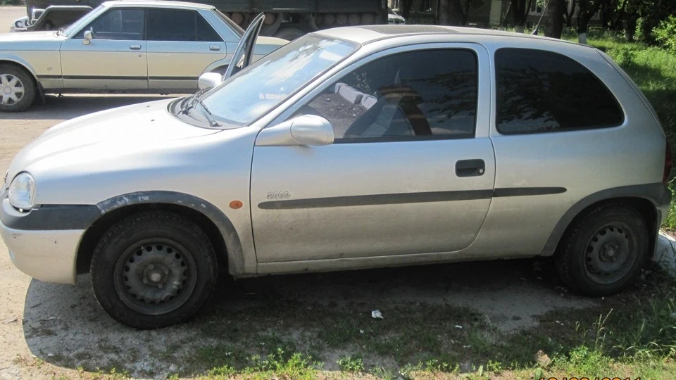 Opel Corsa 2000 edition 2