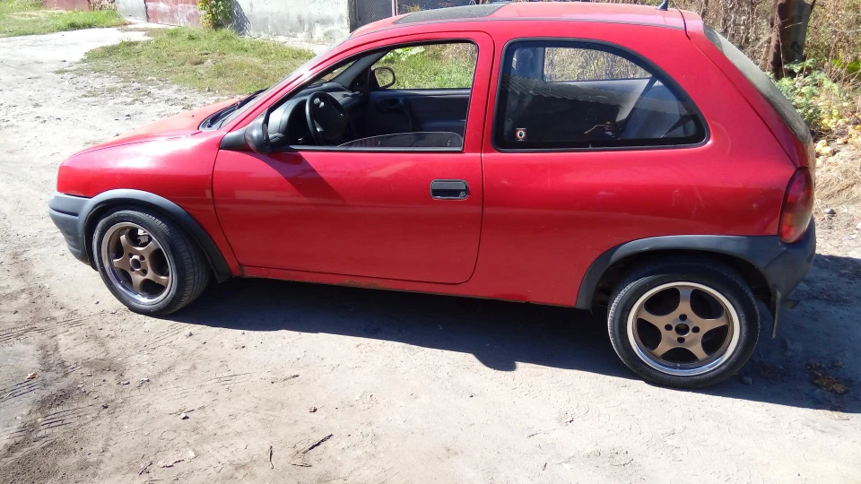 Opel Corsa Буся 2