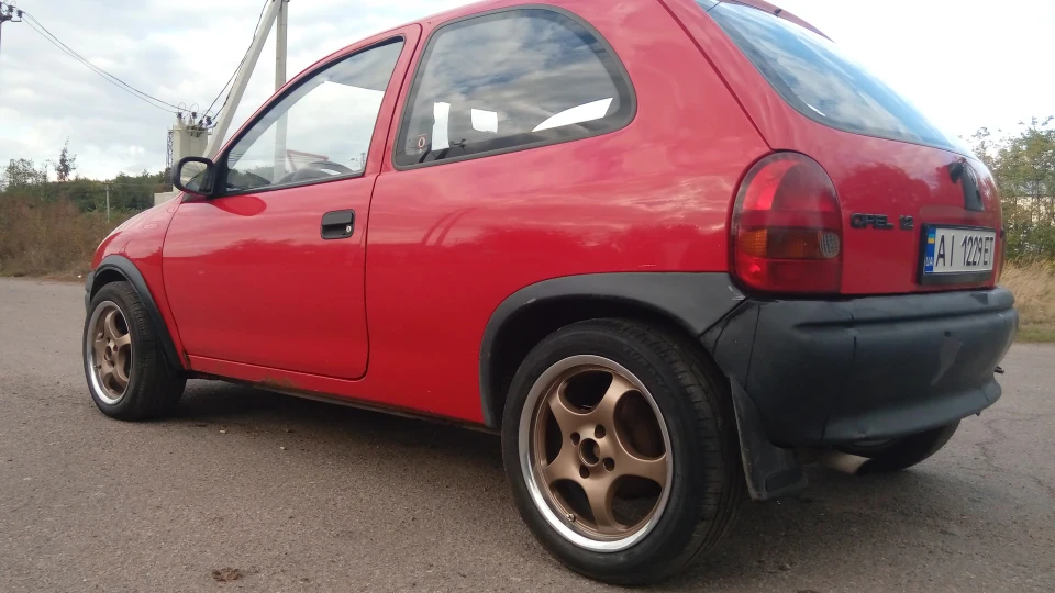 Opel Corsa Буся 3