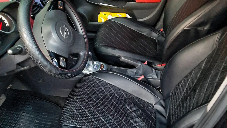 Opel Corsa Black