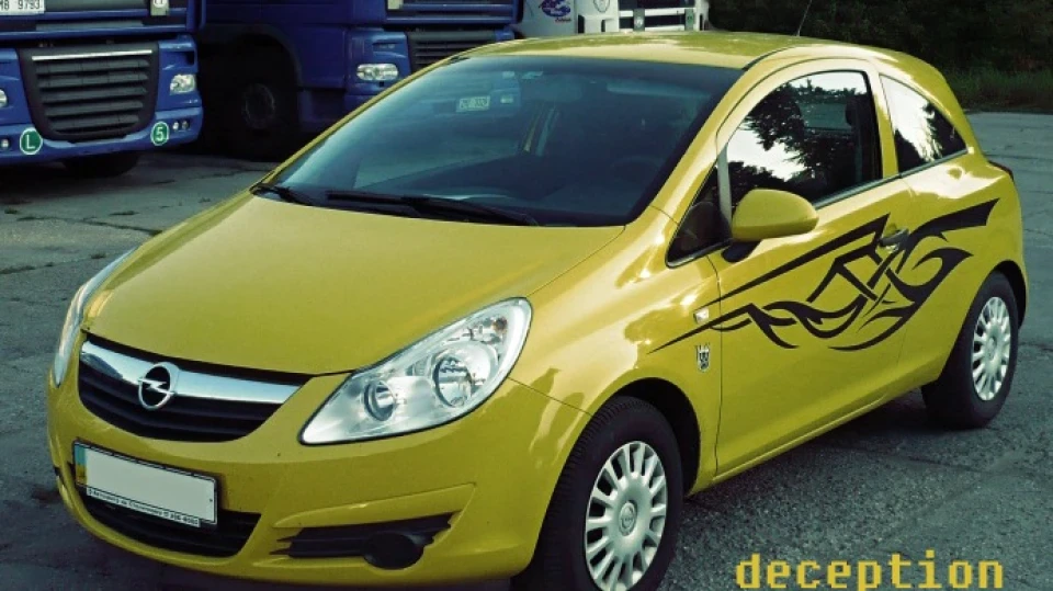 Opel Corsa Deception 4