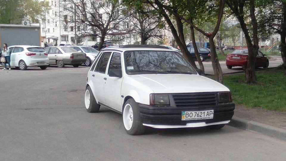Opel Corsa "derby" GLS 5