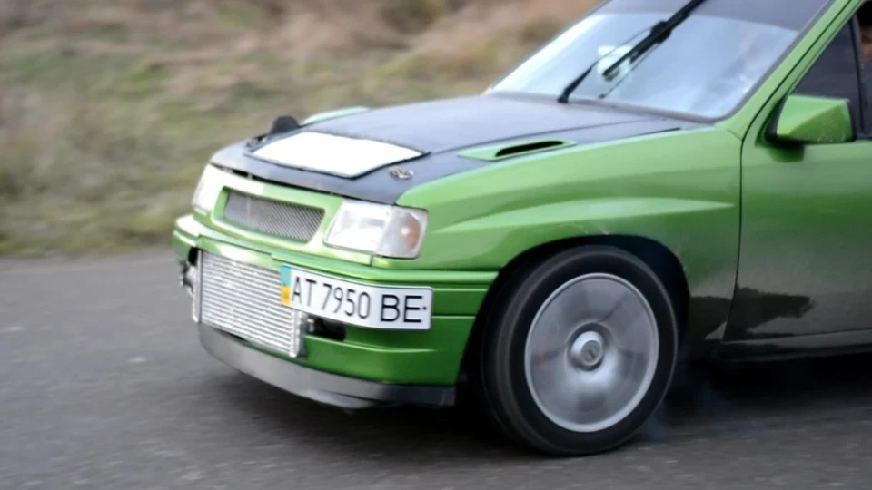 Opel Corsa GSI Turbo 300hp+ 5