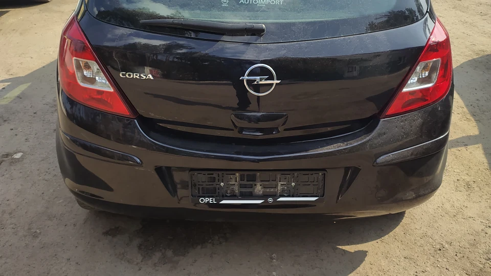 Opel Corsa Літровий блек джек 3