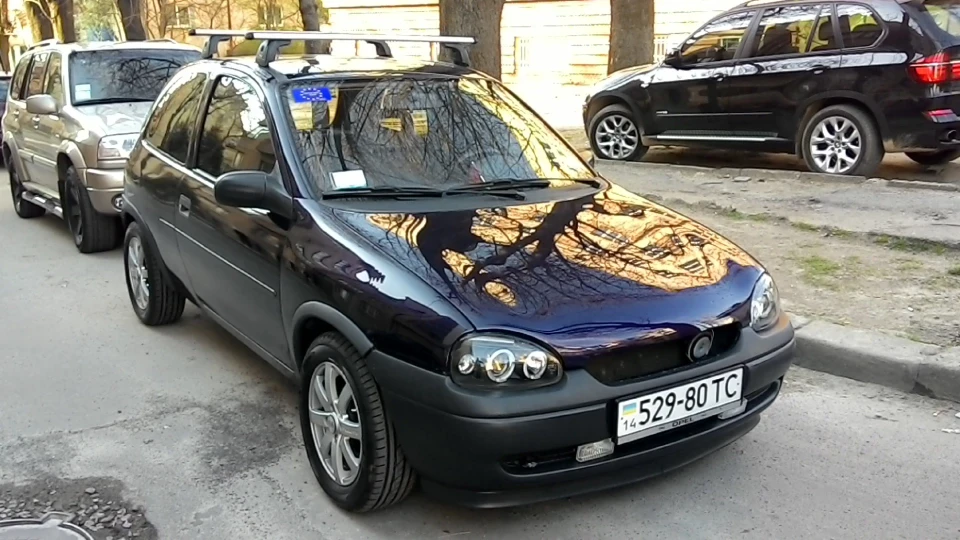 Opel Corsa Малишка