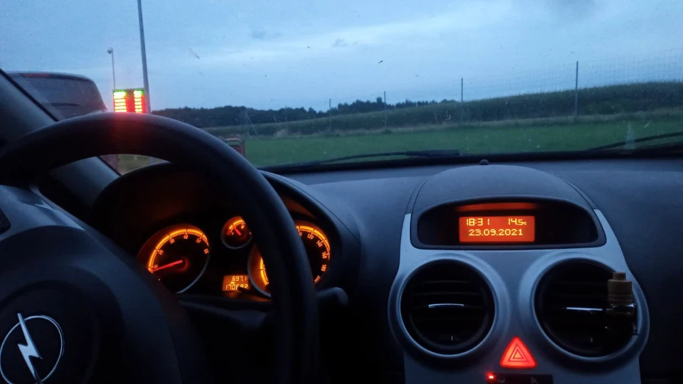 Opel Corsa Блискавка 3