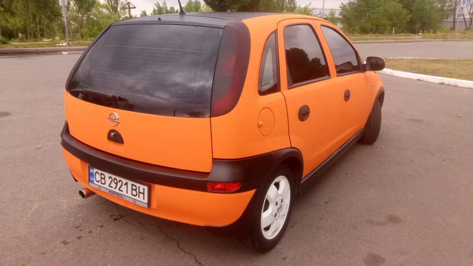 Opel Corsa Бджілка 2