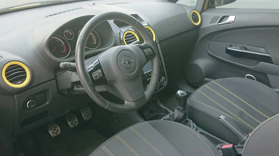 Opel Corsa Pikachu ⚡ 3