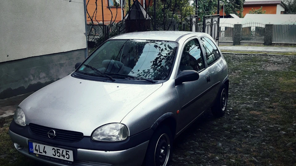 Opel Corsa "Silver"