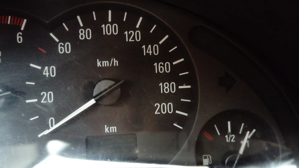 Opel Corsa ZOPEL 1,7D коротун 3