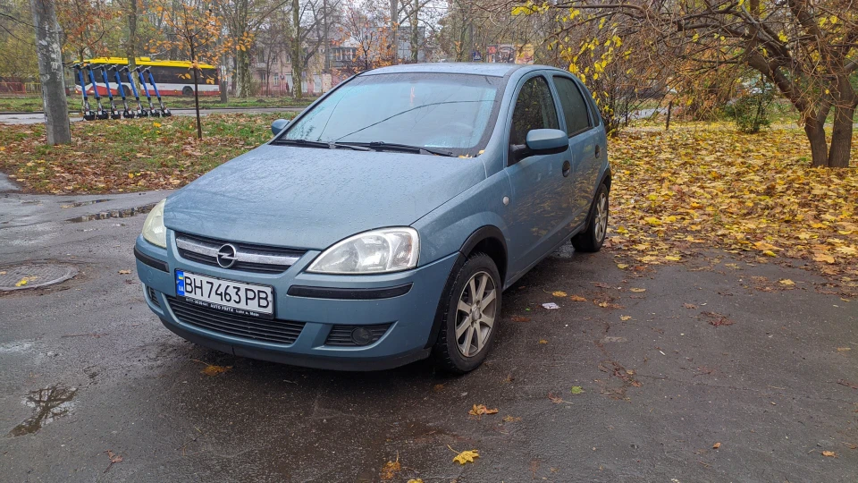 Opel Corsa Жужа