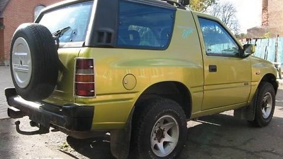 Opel Frontera A
