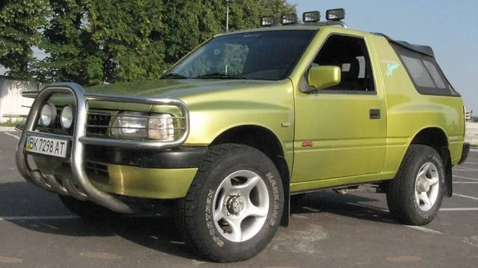 Opel Frontera A 2