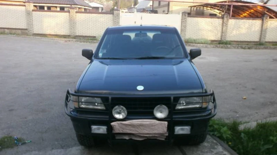 Opel Frontera A
