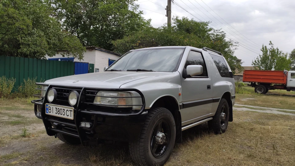 Opel Frontera A 2.0