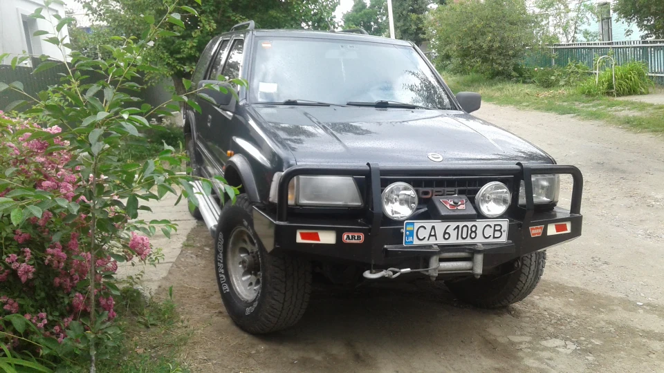 Opel Frontera A 2.4 бенз 5