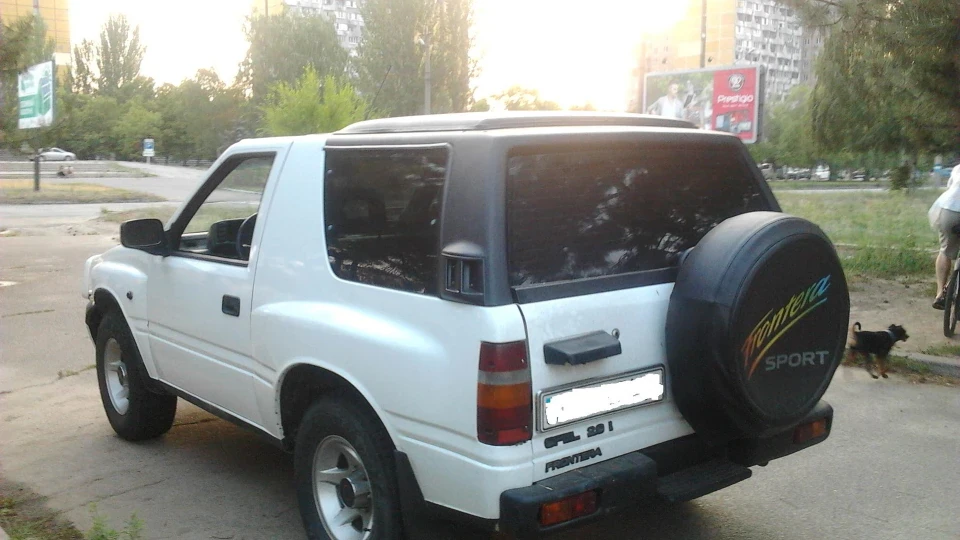 Opel Frontera A Спорт 3