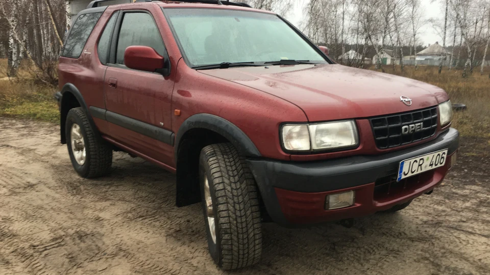 Opel Frontera B 2