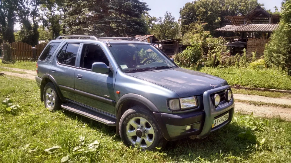 Opel Frontera B 2