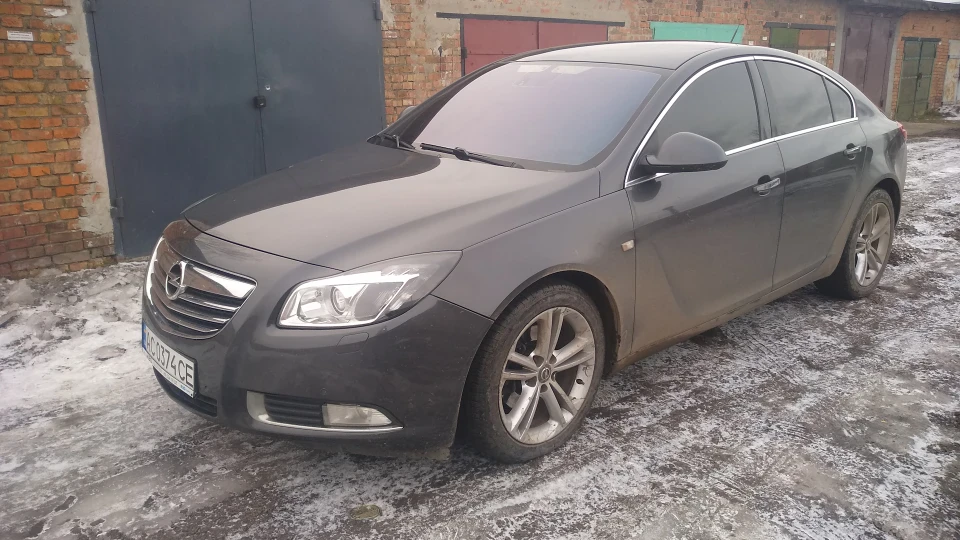 Opel Insignia Hatchback 2.0 118кВт