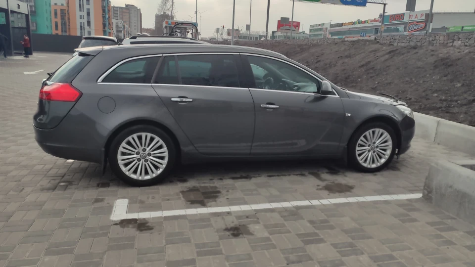 Opel Insignia Sports Tourer 4