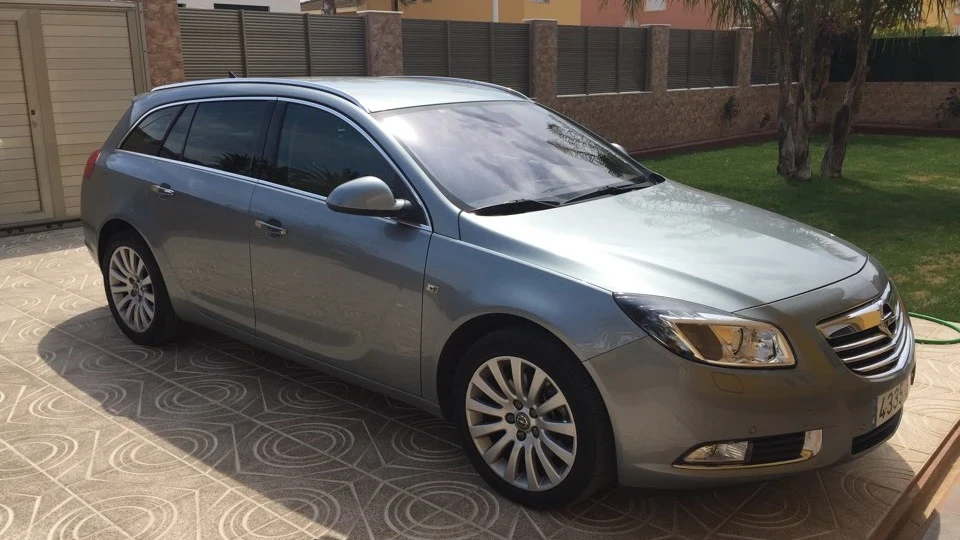 Opel Insignia Sports Tourer 2