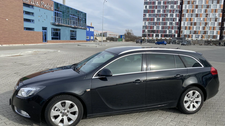 Opel Insignia Sports Tourer 🚀 2