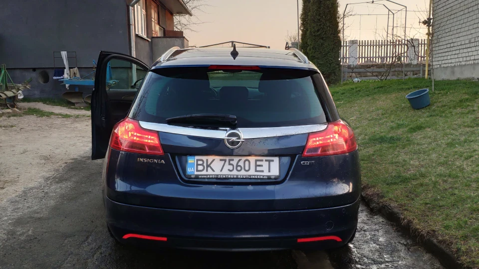 Opel Insignia Sports Tourer 2