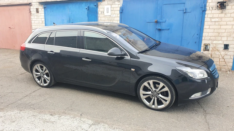 Opel Insignia Sports Tourer 2